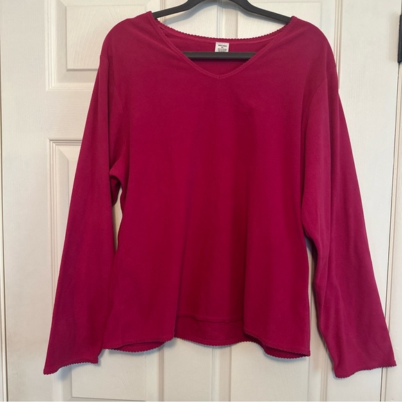 Sweaters - Women's V-Neck Long Sleeve Top - Red